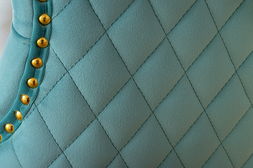 Barock Stuhl CASTLE DELUXE blau Samt gold Edelstahl mit Löwenkopf Chesterfield