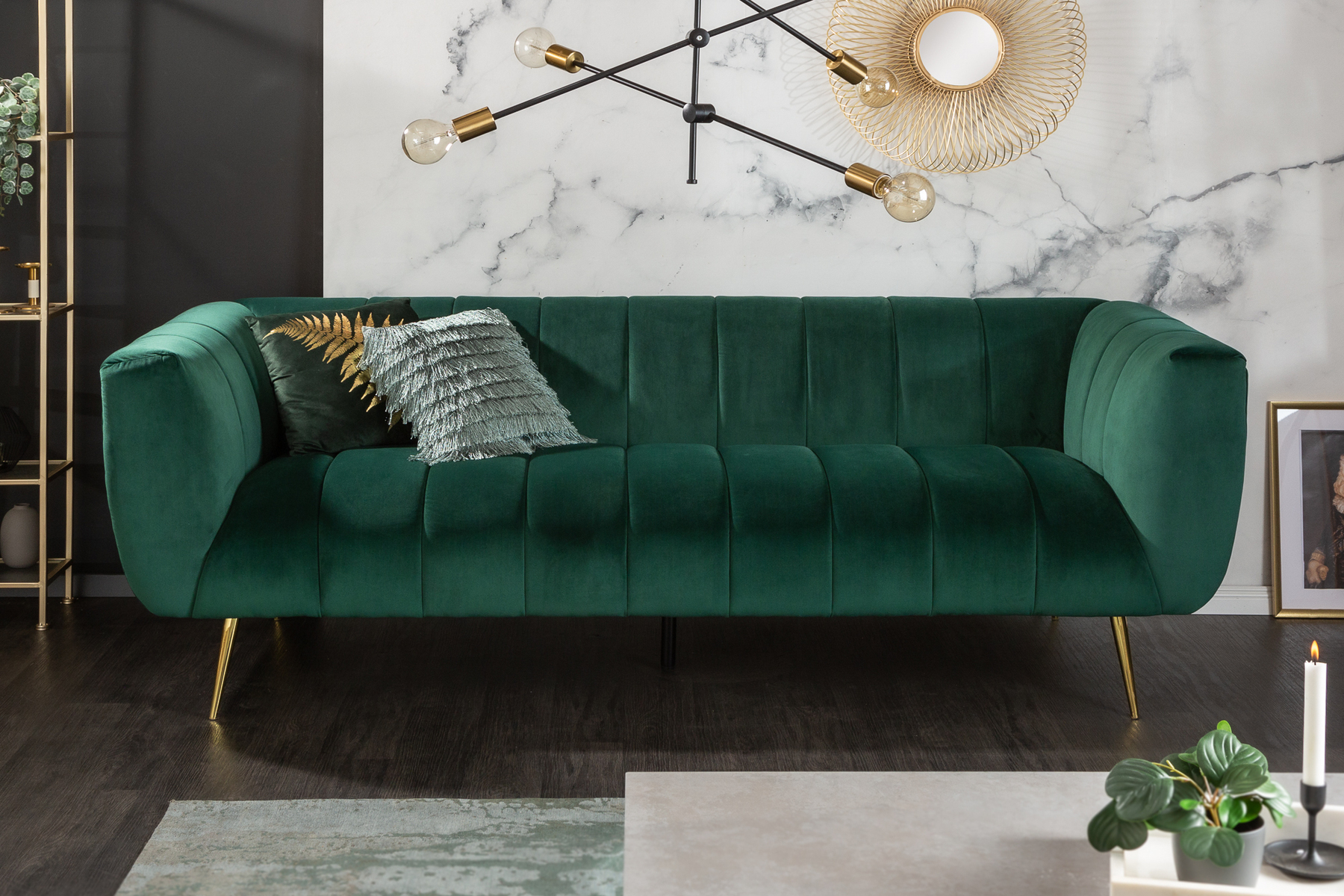 Design 3-Sitzer Sofa NOBLESSE 225cm smaragdgrün Samt Federkern goldene Metallfüße Design 3-Sitzer Sofa NOBLESSE 225cm smaragdgrün Samt Federkern goldene Metallfüße