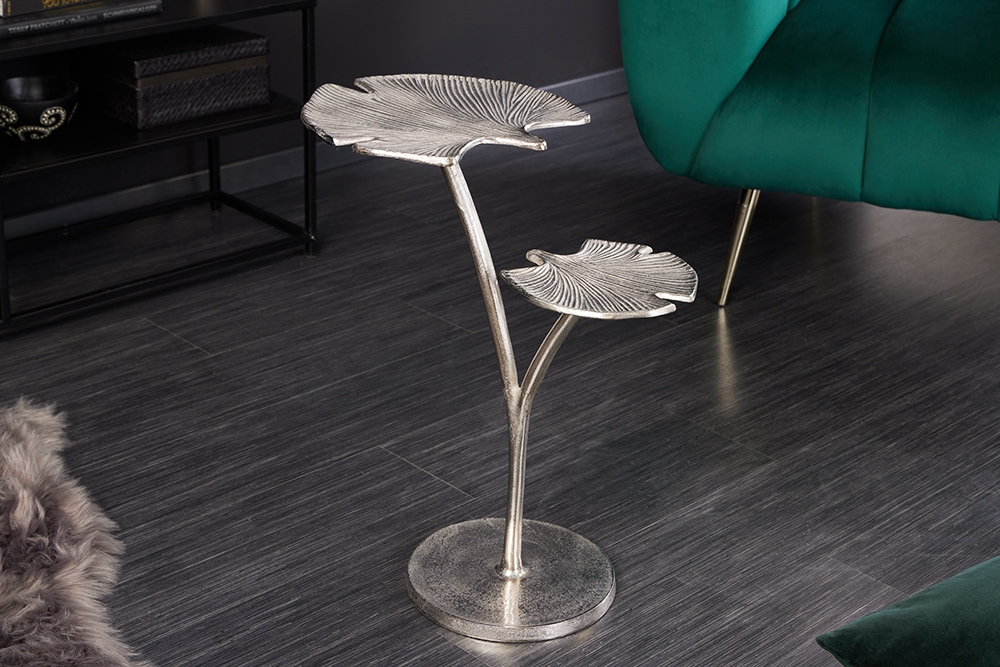 Dekorativer Beistelltisch GINKGO LEAFS 50cm silber handmade Metall