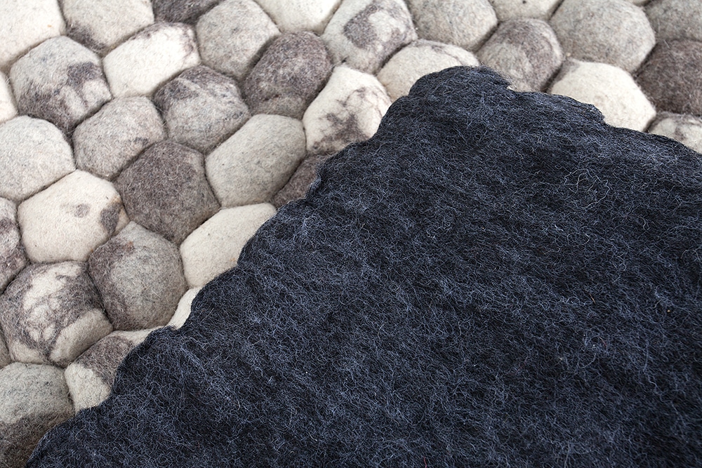 Handgewebter Schurwolle-Teppich ORGANIC LIVING 200x120cm grau Filz Steinoptik