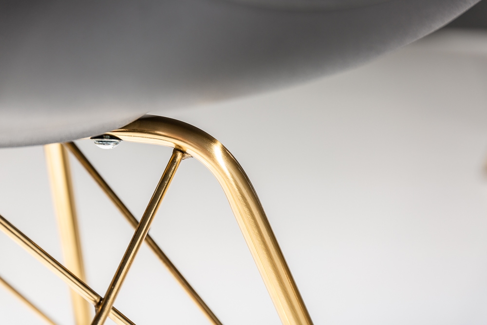 Design Stuhl SCANDINAVIA MEISTERSTÜCK schwarz goldene Beine