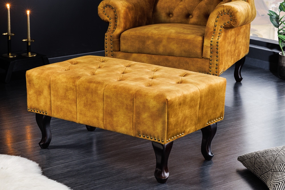 Design Fußhocker CHESTERFIELD 80cm senfgelb Samt Knopfheftung Nietenbesatz