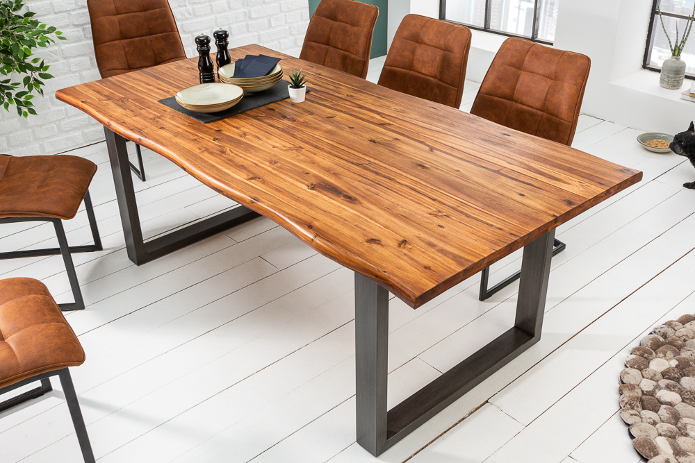 Massiver Baumstamm Esstisch GENESIS 180cm Akazie Baumkante Kufengestell Industrial Finish
