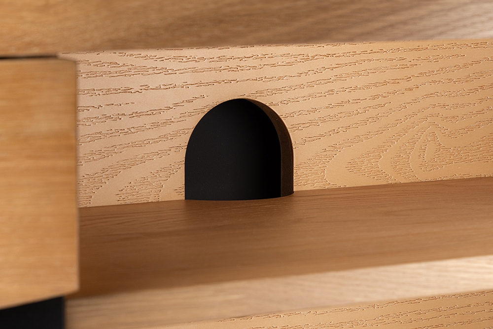 Hängendes TV-Lowboard LIVING EDGE 160cm natur schwarz Wildeiche geölt Baumkante