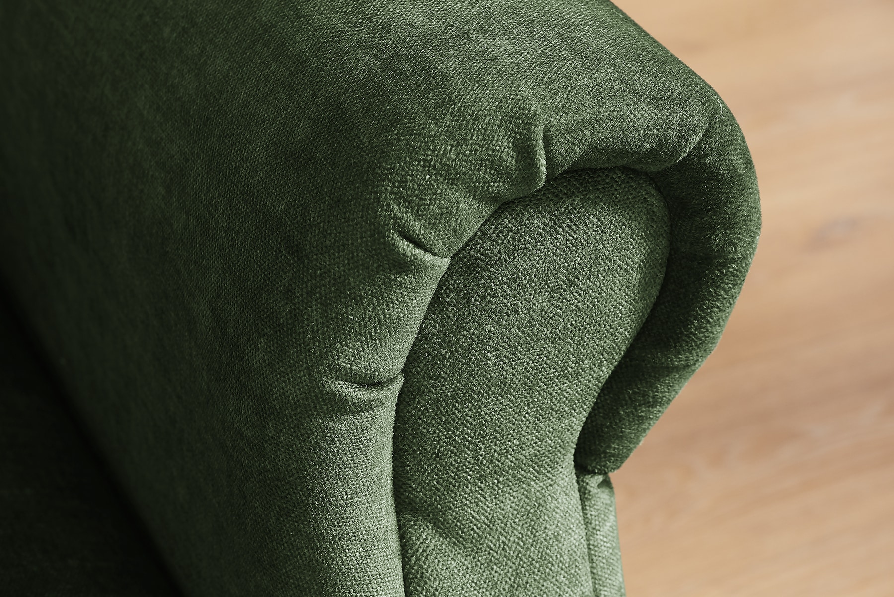 Schlafsofa MAISON BELLE AFFAIRE 220cm moosgrün Vogue Seiden Samtstoff 3-Sitzer