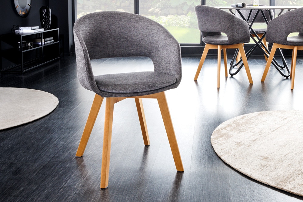 Design Stuhl NORDIC STAR grau Strukturstoff Massivholz mit Armlehne gepolstert