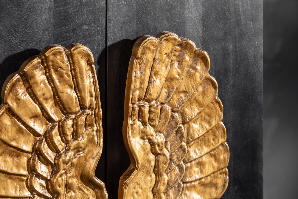 Extravagantes Highboard ANGEL 140cm schwarz Mangoholz mit goldenen Flügeln