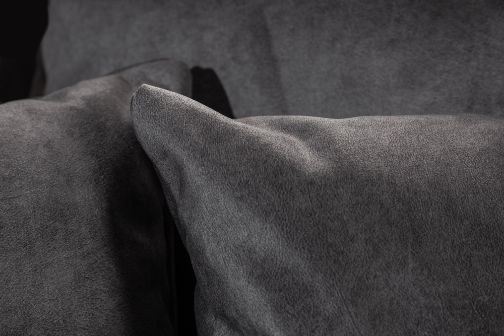 Moderne Wohnlandschaft KENT 220cm grau Samt Ecksofa Federkern inkl. Hocker und Kissen