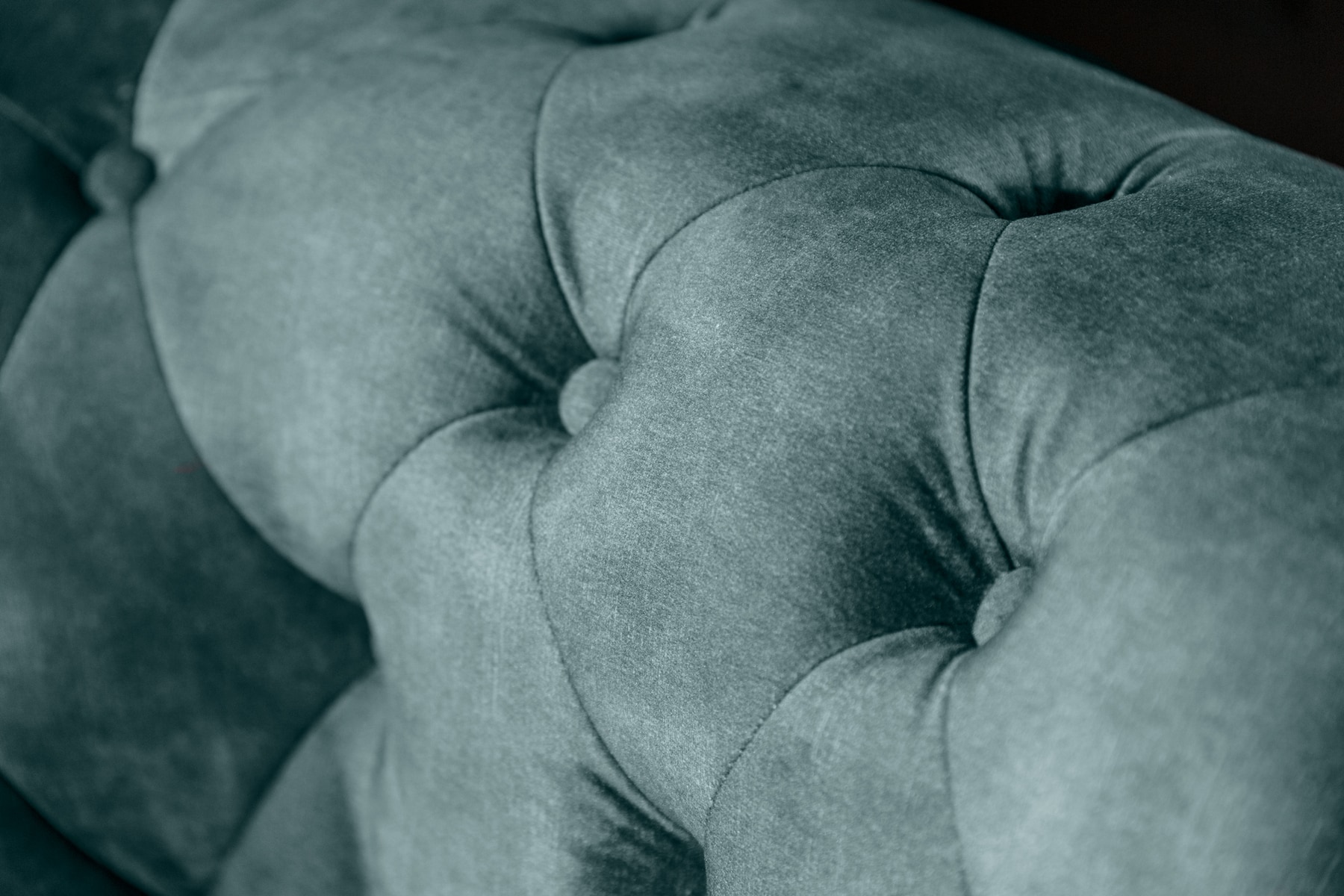Chesterfield 3-Sitzer Sofa 205cm petrol Samt Federkern Goldnieten Knopfheftung