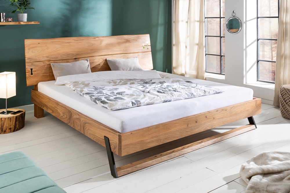Massivholz Bett AMAZONAS 180x200cm Akazie Baumkante natur Doppelbett