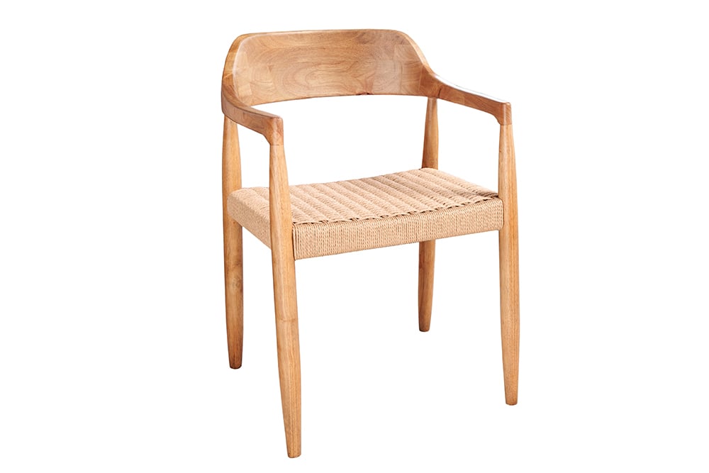 Design Armlehnen-Stuhl KENNEDY natur aus recyceltem Pinienholz mit Korbgeflecht