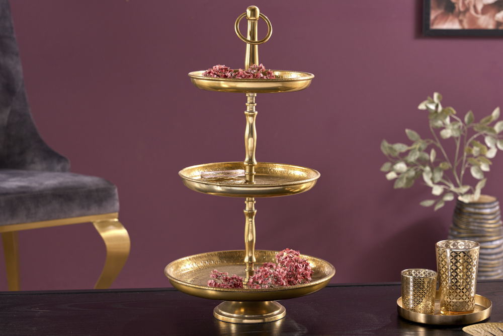 Etagere ORIENT 50cm gold mit drei Etagen im Hammerschlag Design Etagere ORIENT 50cm gold mit drei Etagen im Hammerschlag Design