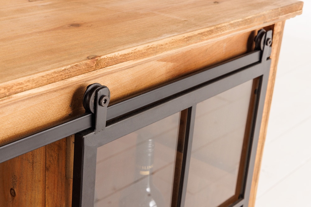 Massives Lowboard HERITAGE 160cm natur Pinie Industrial-Türen Metall Vitrine