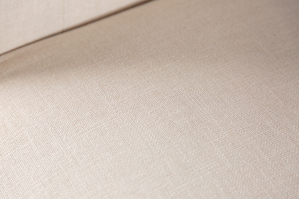 Eleganter Armlehnen Stuhl CASTLE beige mit Chesterfield Steppung im Landhausstil