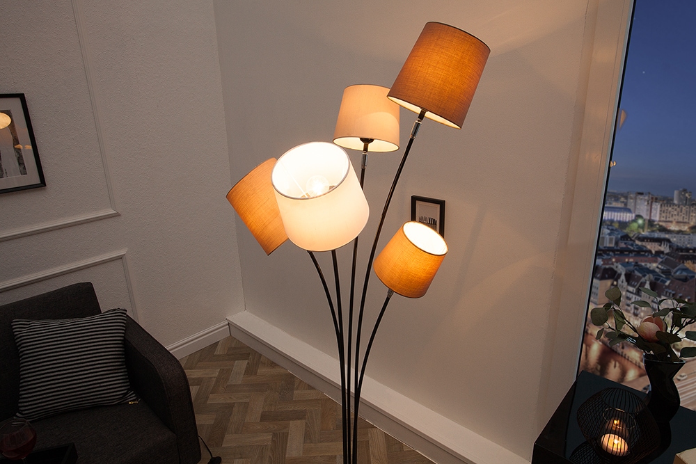 Design Stehlampe LEVELS 176cm weiß beige braun mit 5 Leinenschirmen