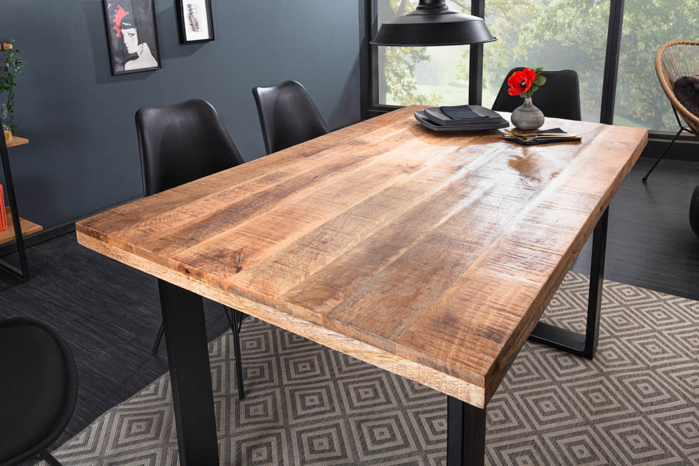 Massiver Esstisch IRON CRAFT 140cm Mangoholz schwarzes Eisengestell Kufe Industrial Design
