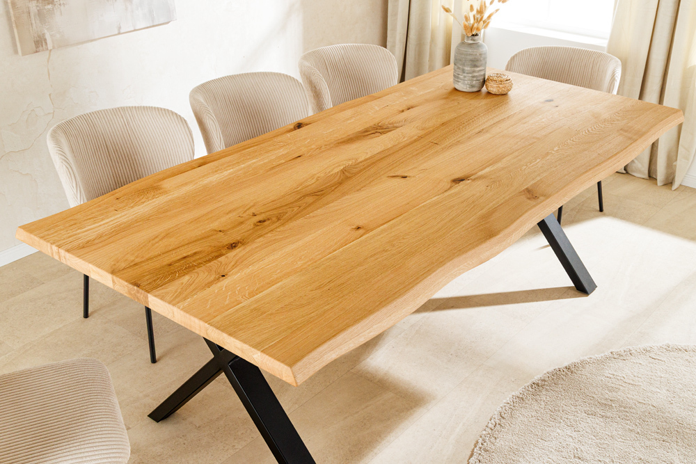 Massivholz Esstisch WILD OAK 200cm natur schwarz Wildeiche Baumkante geölt X-Gestell