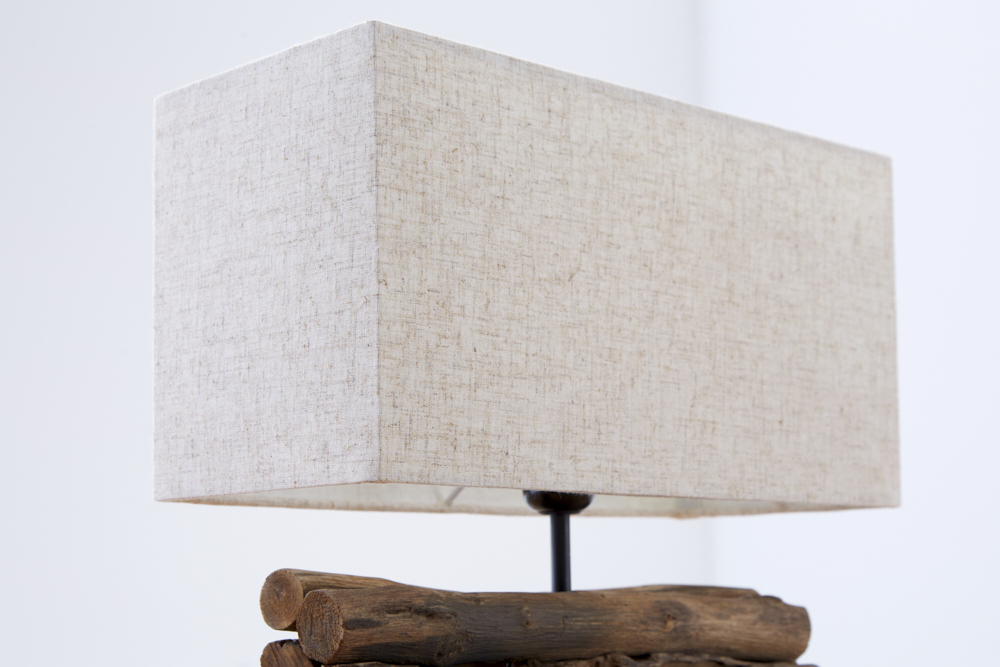 Handgefertigte Tischlampe PERIFERE 40cm beige Treibholz Leinenschirm