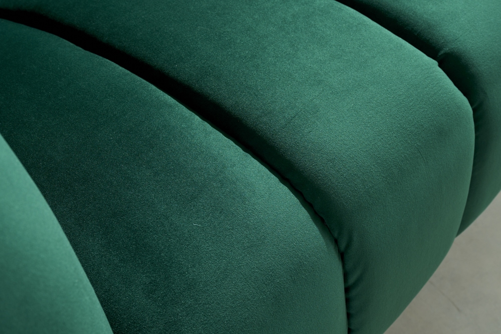 Design 2-Sitzer Sofa NOBLESSE 165cm smaragdgrün Samt Federkern goldene Metallfüße