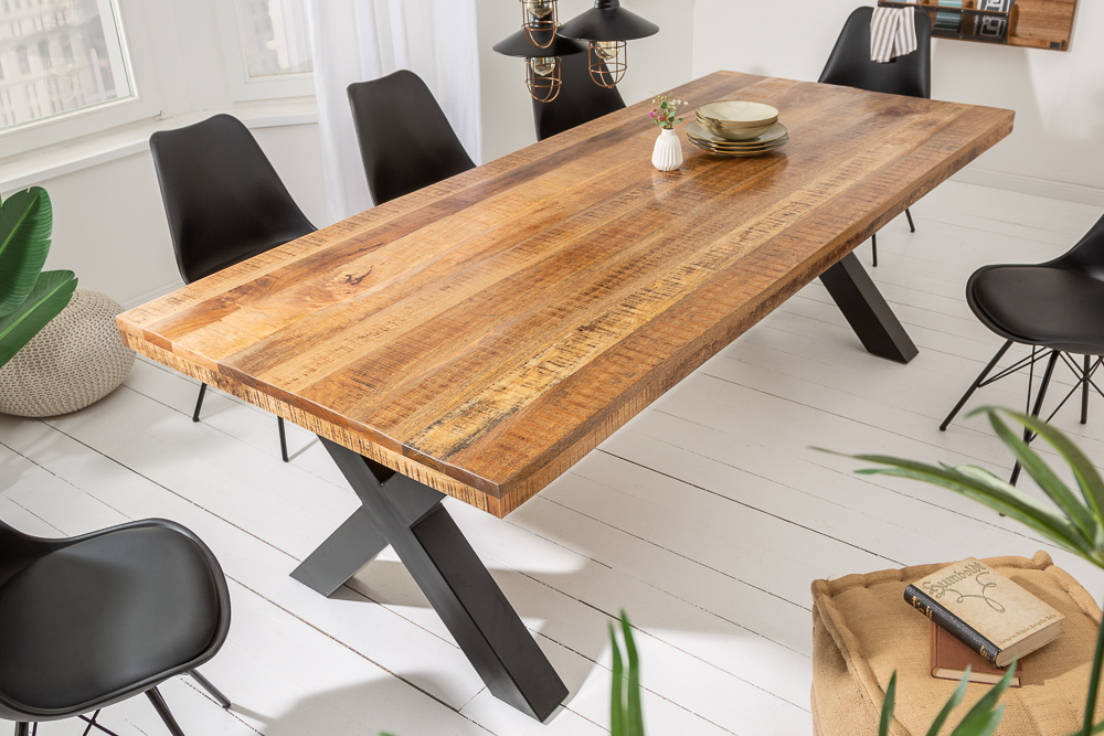 Massiver Esstisch IRON CRAFT 200cm natur Mangoholz Industrial Design X-Gestell schwarz Metall
