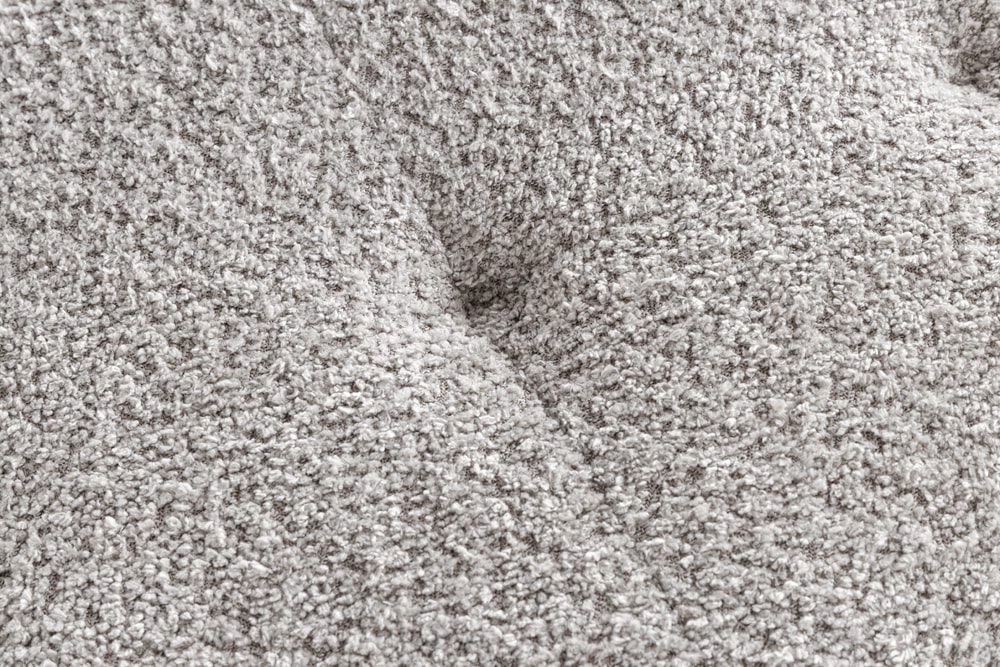 Design Sitzbank BOUTIQUE 100cm champagner greige Bouclé schwarze Metallbeine Polsterbank