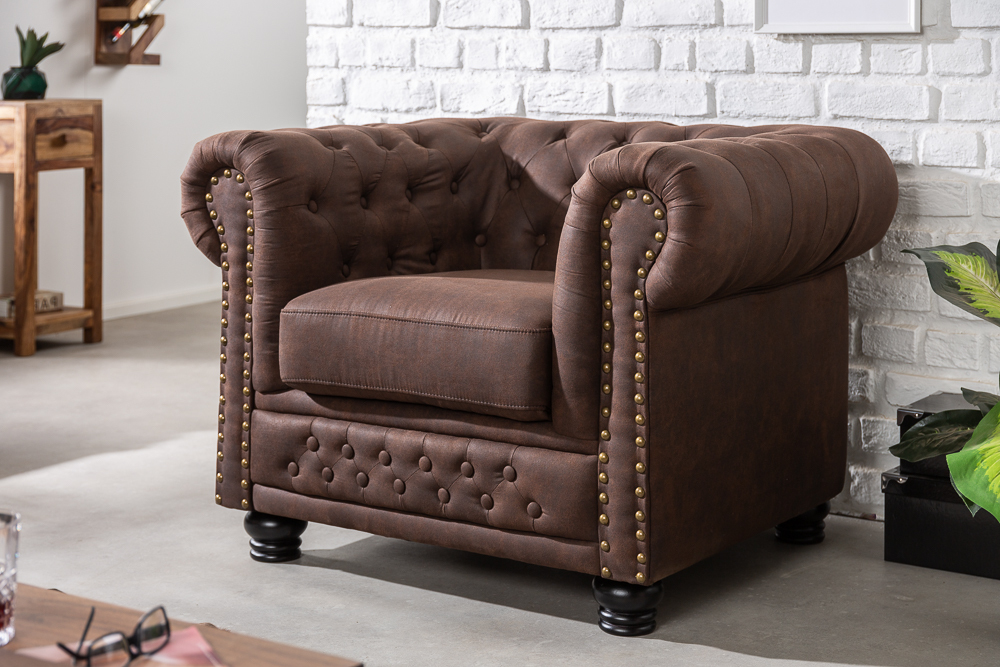 Chesterfield Sessel 110cm vintage braun mit Knopfheftung und Federkern