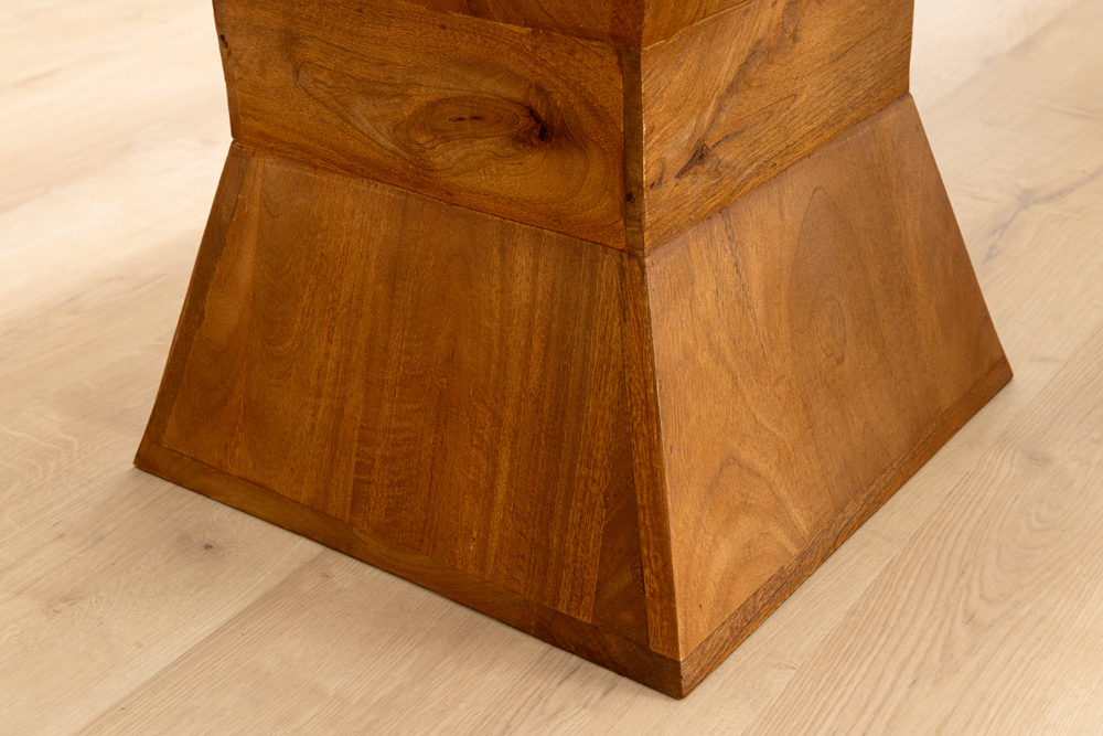 Massiver Beistelltisch PYRAMID 45cm braun Mangoholz honey finish Deko-Hocker Massiver Beistelltisch PYRAMID 45cm braun Mangoholz honey finish Deko-Hocker