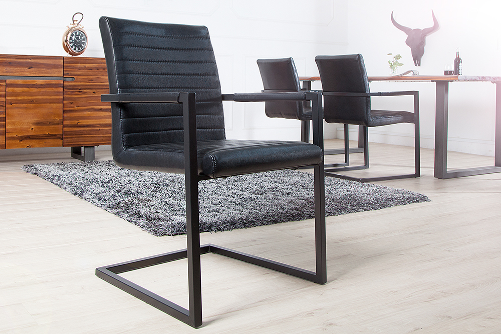 Industrial Freischwinger Stuhl LOFT antik schwarz Kunstleder mit Armlehne Eisengestell