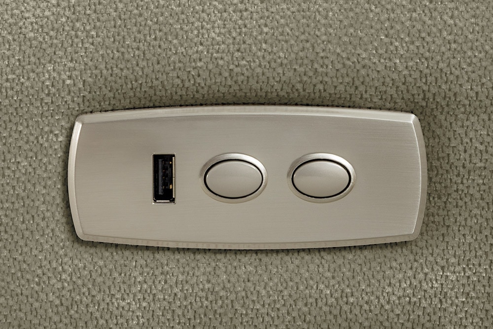 Elektrischer Kinosessel PRIORITY grün inkl. Kissen 360° drehbar mit USB-Anschluss