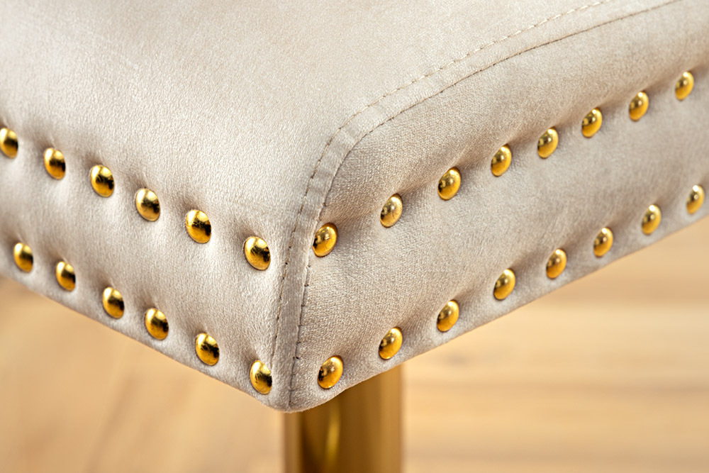 Höhenverstellbarer Barhocker CASTLE DELUXE beige Samt gold Edelstahl mit Löwenkopf