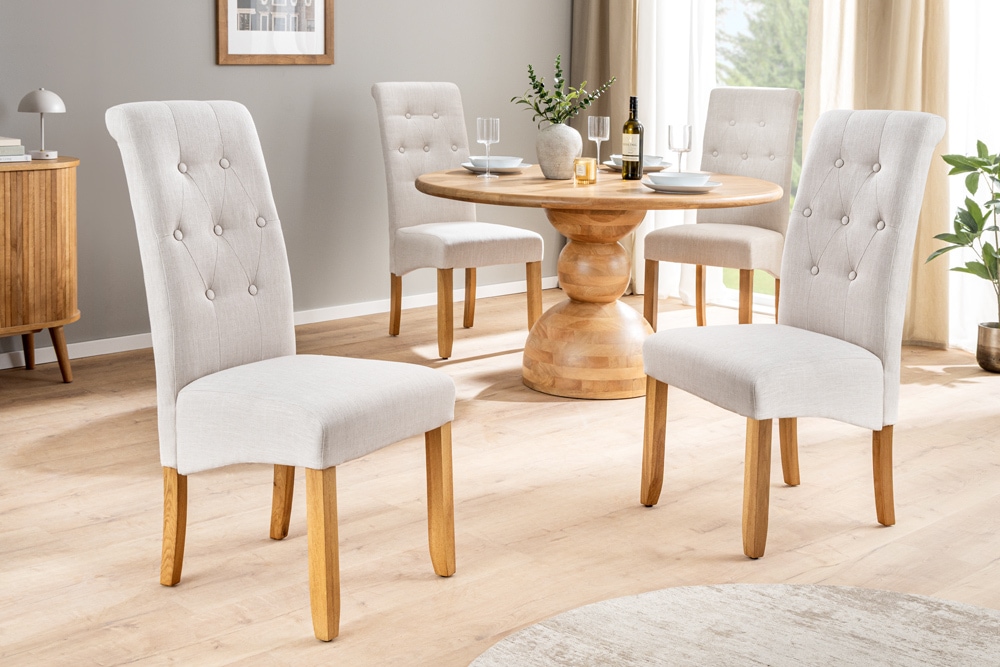 Design Stuhl CASA beige Leinen Massivholzbeine mit Zierknöpfen und Nackenrolle