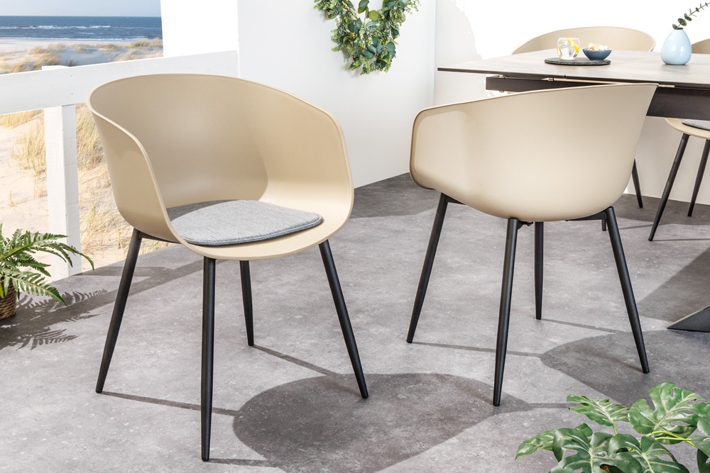Moderner Stuhl DESIGNO greige schwarz Kunststoff Gartenstuhl mit Armlehnen Indoor Outdoor