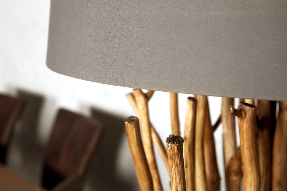 Design Treibholz Stehlampe EUPHORIA 180cm grau mit Leinenschirm