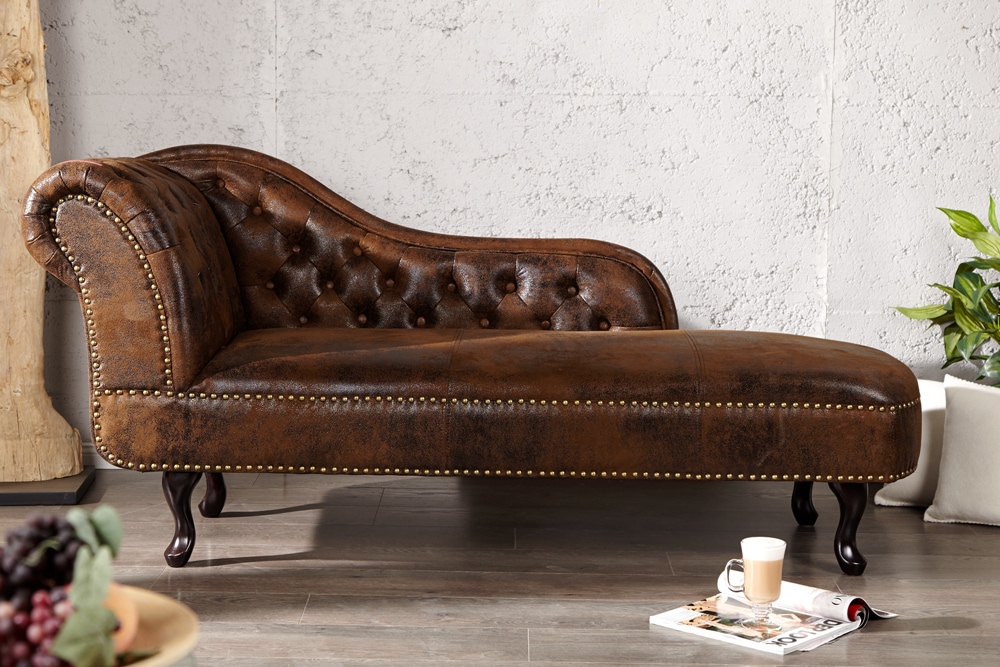 Chesterfield Récamière 170cm antik braun mit Knopfheftung und Nietenbesatz
