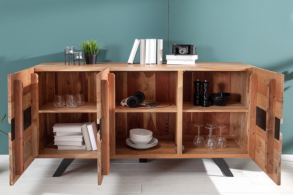 Massivholz Sideboard AMAZONAS 150cm Akazie natur Metall schwarz Baumkante