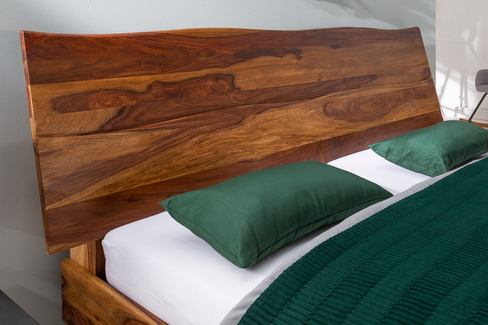 Massives Baumstamm Bett AMAZONAS 180x200cm braun Sheeshamholz stone finish