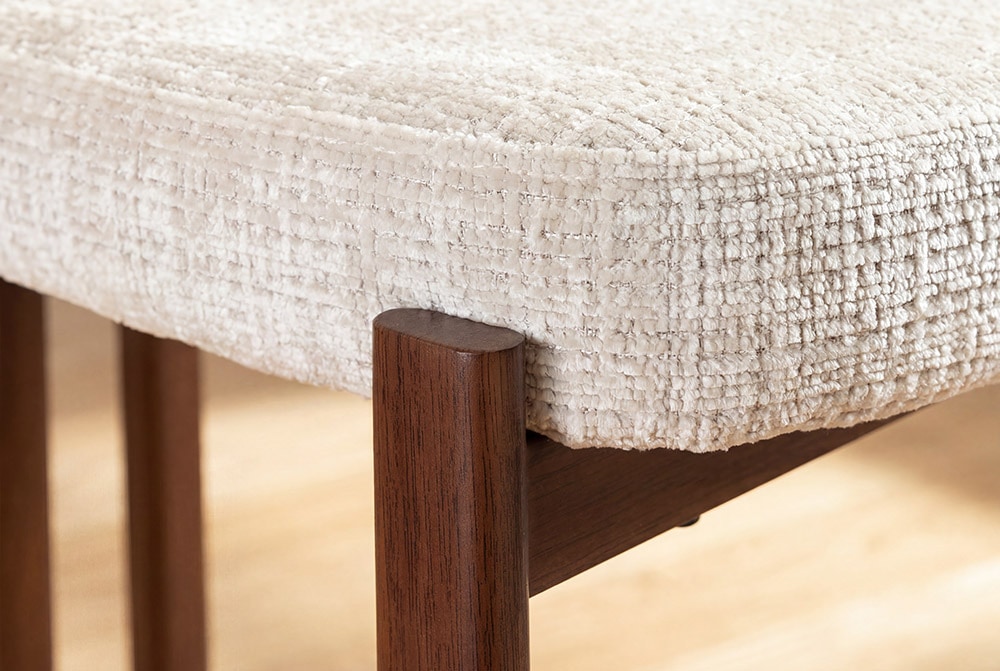 Design Stuhl BELLANO creme beige Chenille Cremona Metallgestell Walnuss