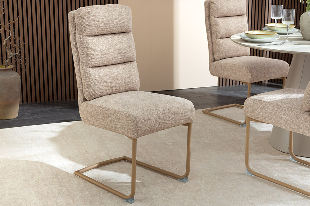 Design Freischwinger Stuhl COMFORT beige Strukturstoff mit Metallgestell