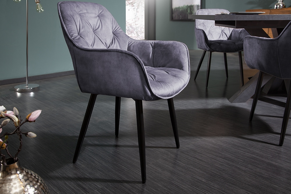 Design Stuhl MILANO grau Samt mit Armlehne Ziersteppung gepolstert schwarze Metallbeine