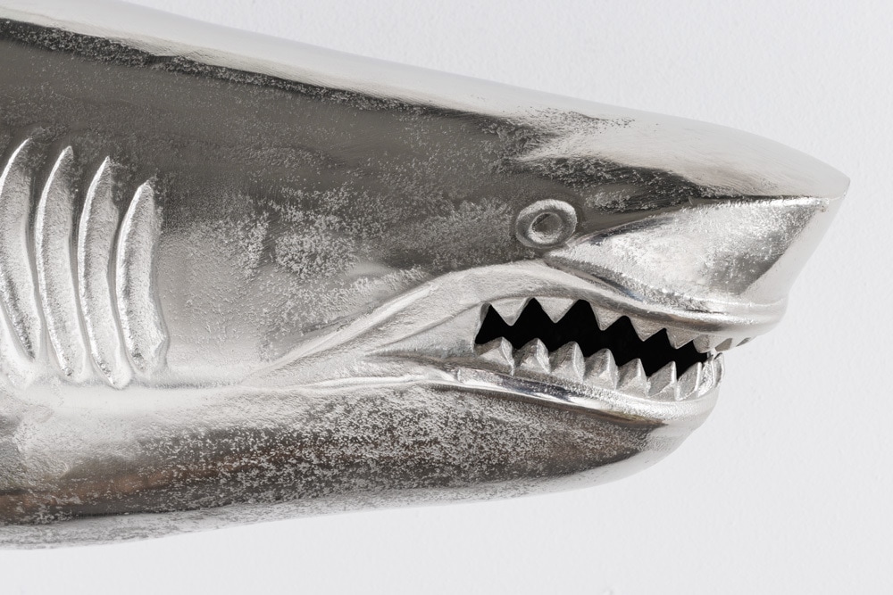 Maritime Wanddekoration HAI 105cm silber rechts Metall Haifisch Design Skulptur