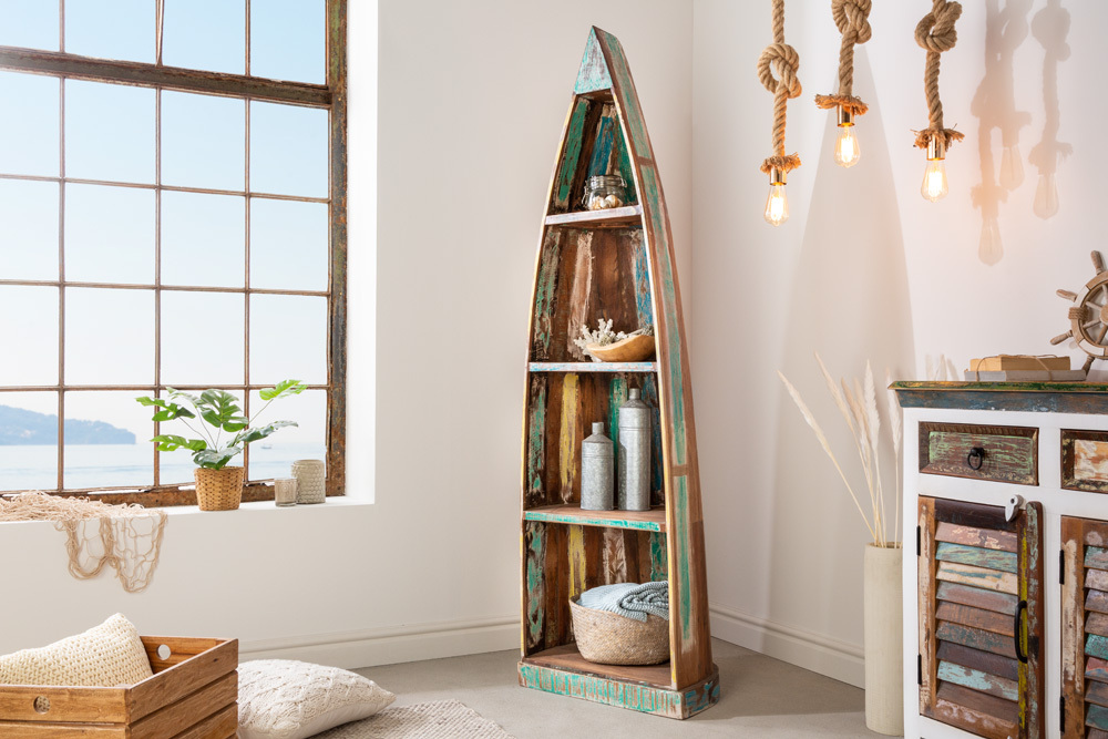 Dekoratives Bootsregal JAKARTA 190cm bunt Massivholz aus recycelten Fischerbooten Bücherregal