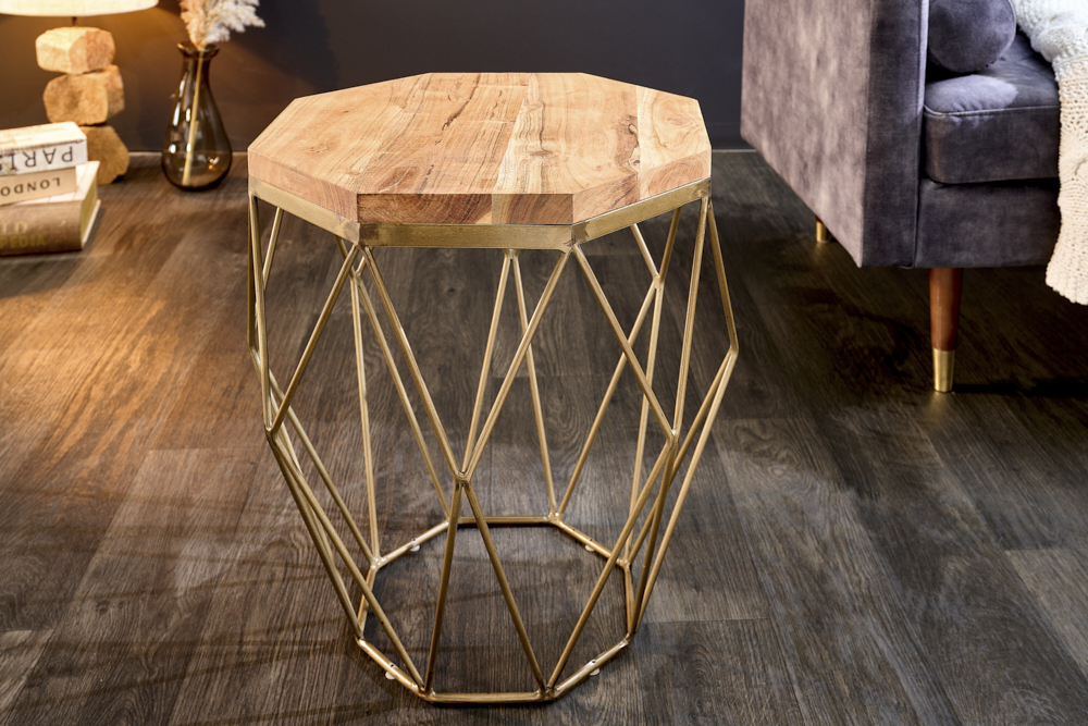 Abstrakter Beistelltisch DIAMOND 50cm natur Akazie Massivholz messing Metallgestell