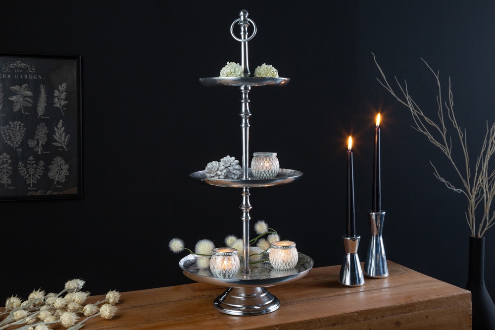 Elegante Etagere ORIENT 65cm silber im Wild Hammerschlag Design mit drei Etagen Elegante Etagere ORIENT 65cm silber im Wild Hammerschlag Design mit drei Etagen