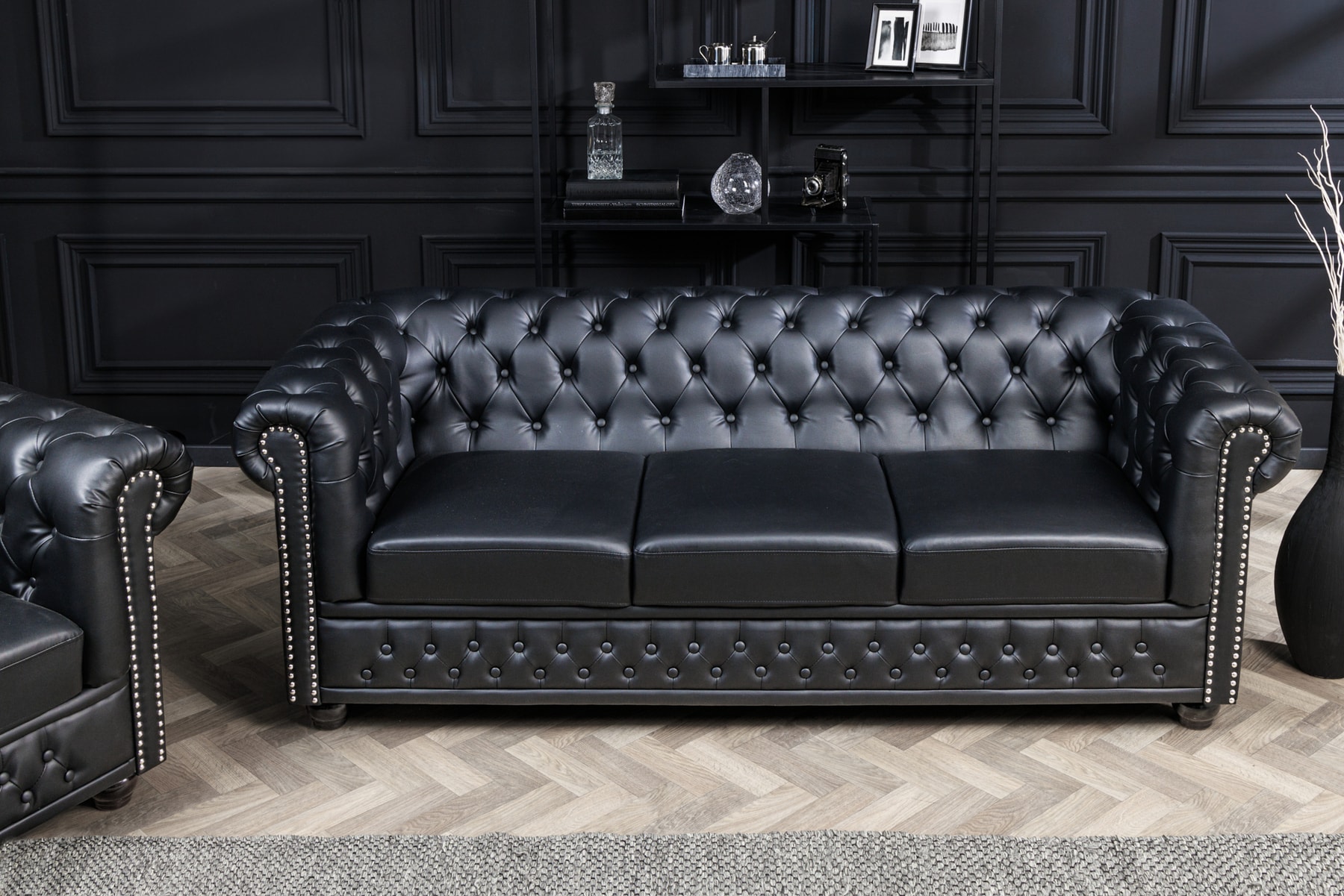 Chesterfield 3-Sitzer Sofa 205cm schwarz Nietenbesatz Federkern
