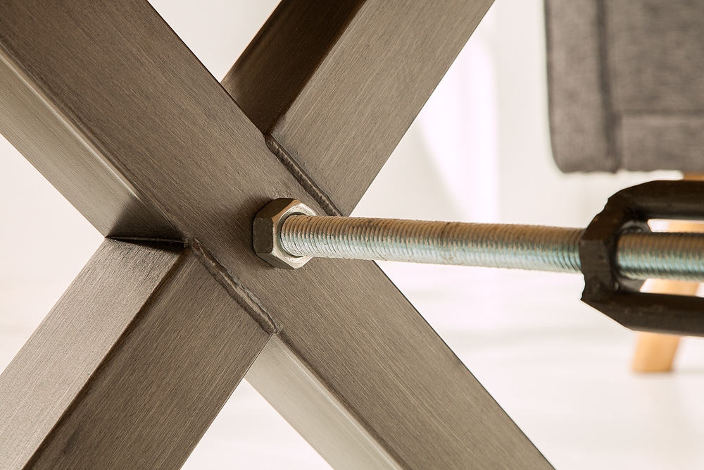 Massivholz Couchtisch THOR 110cm Wildeiche geölt X-Gestell Metall anthrazit Industrial Design