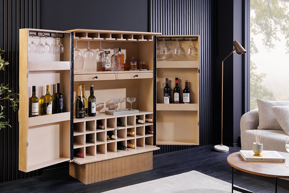 Design Barschrank ART DECO 140cm weiß gekälkt Mangoholz 3D-Front