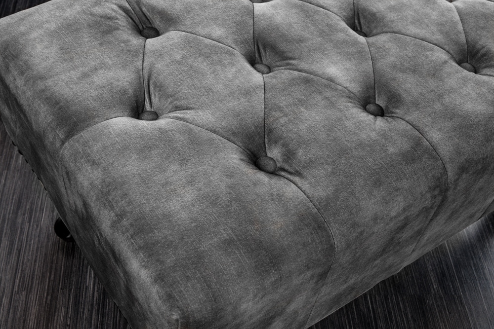 Design Sitzhocker CHESTERFIELD 80cm grau Samt Knopfheftung Nietenbesatz