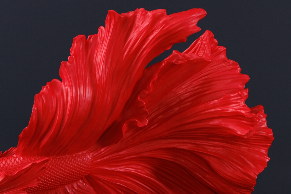 Design Deko Figur Kampffisch CROWNTAIL 35cm rot Betta Fisch Skulptur