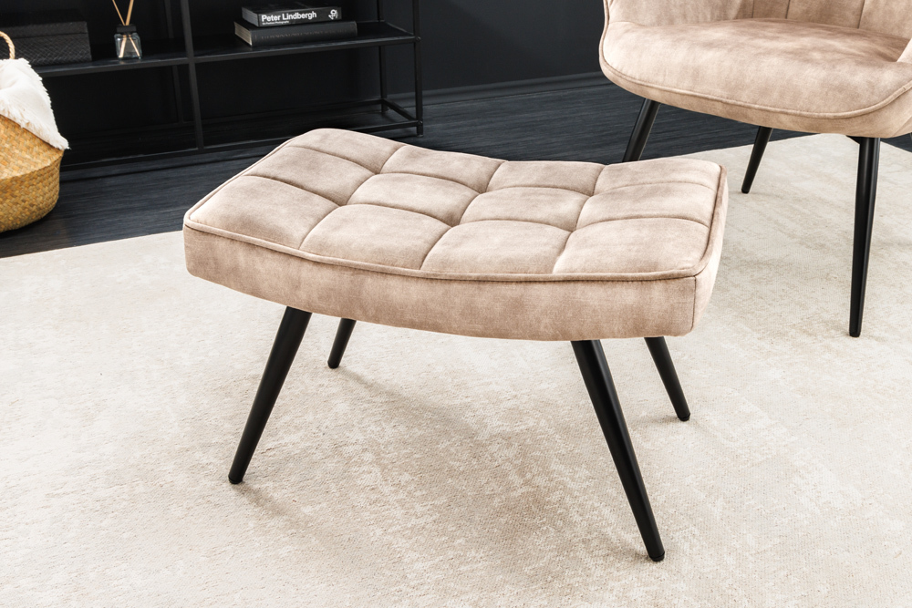 Moderner Hocker SCANDINAVIA champagner beige Samt schwarze Metallbeine Fußhocker