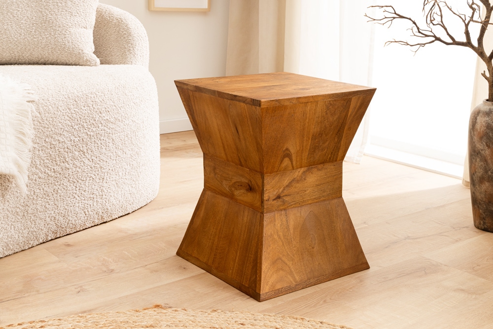 Massiver Beistelltisch PYRAMID 45cm braun Mangoholz honey finish Deko-Hocker